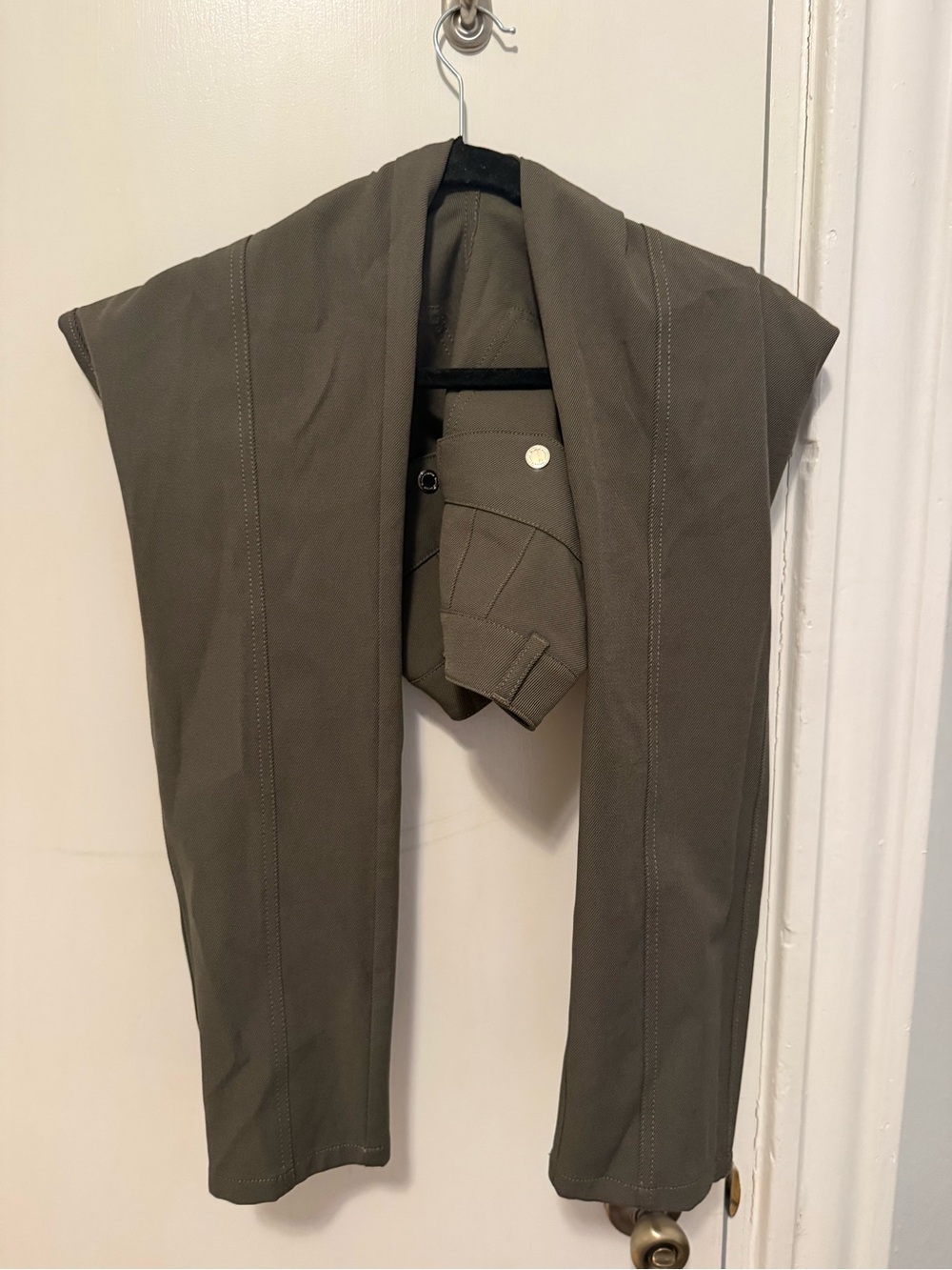 Straight Leg slim ankle Pants in Olive - Picture 5 of 6